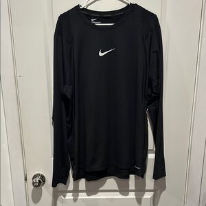 Nike  Aeroadapt XXL Black Long Sleeve Shirt preloved